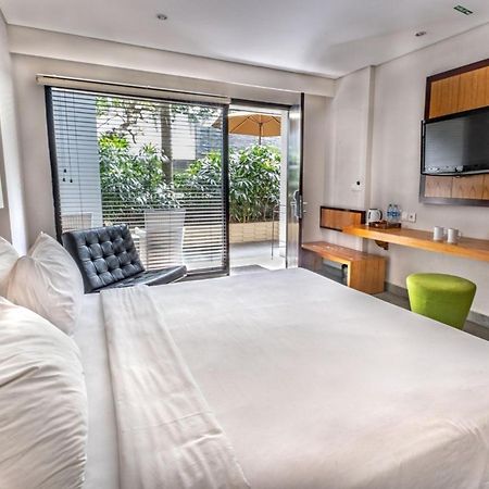 Zen Rooms Kuta Beach Poppies Lane Экстерьер фото