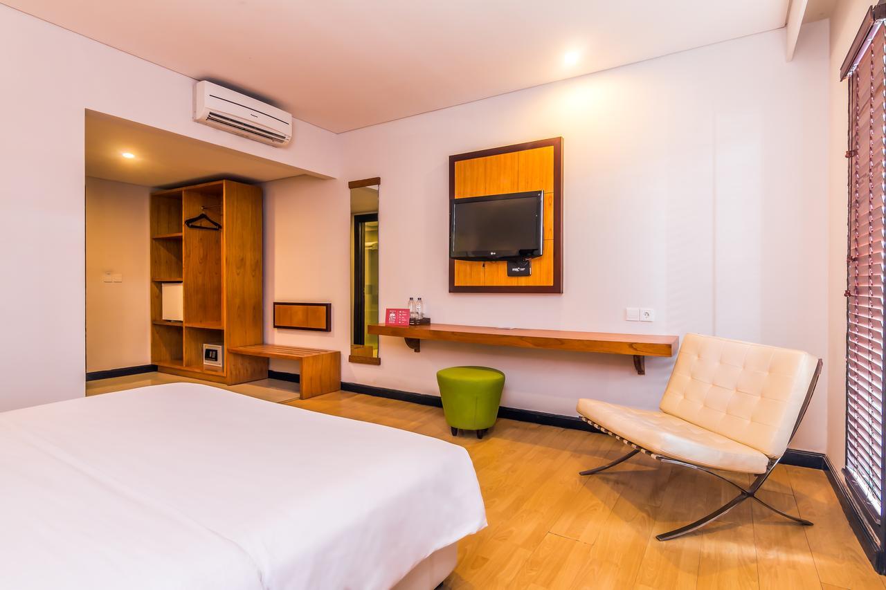 Zen Rooms Kuta Beach Poppies Lane Экстерьер фото