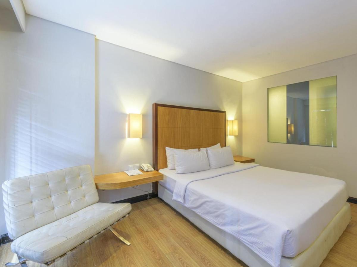 Zen Rooms Kuta Beach Poppies Lane Экстерьер фото
